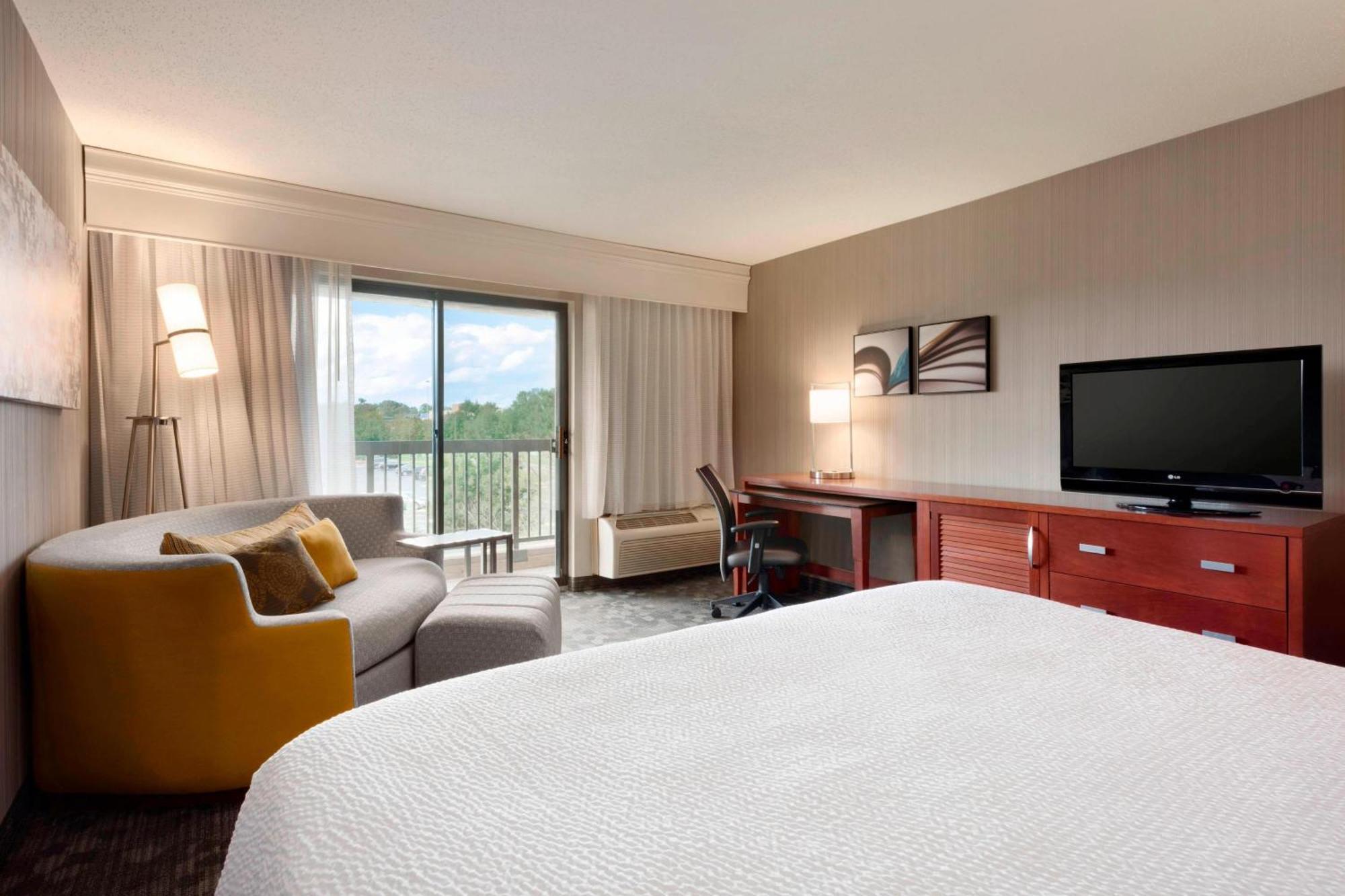 คอร์ทยาร์ด แอครอน แฟร์ลอว์น Hotel Montrose ภายนอก รูปภาพ